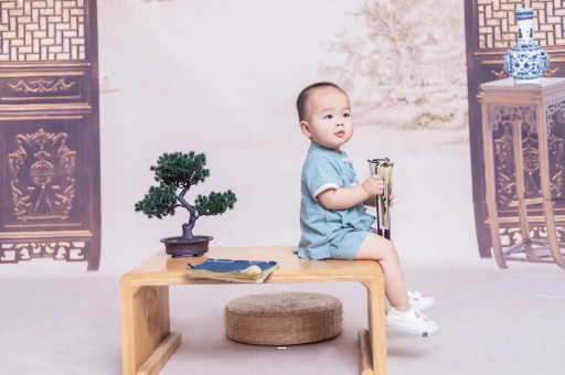 钟祥蜡笔小新美伢怀孕